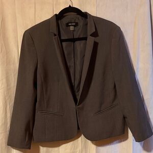 66-Nine West Gray Blazer